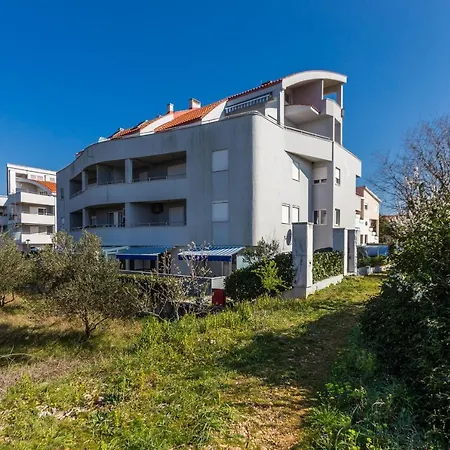 Peter Spalldi Puntamika Exclusive W. Garage Apartamento *